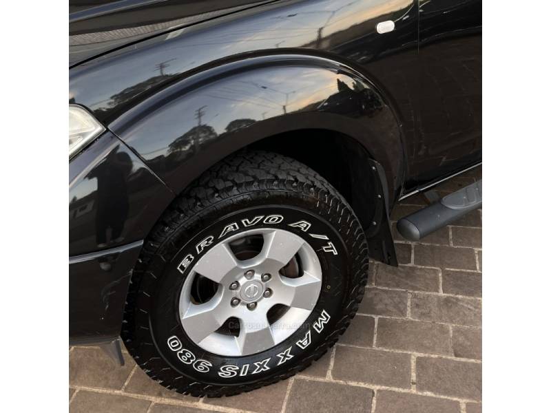 NISSAN - FRONTIER - 2009/2009 - Preta - Sob Consulta