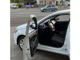 VOLKSWAGEN - VOYAGE - 2021/2021 - Branca - R$ 55.700,00