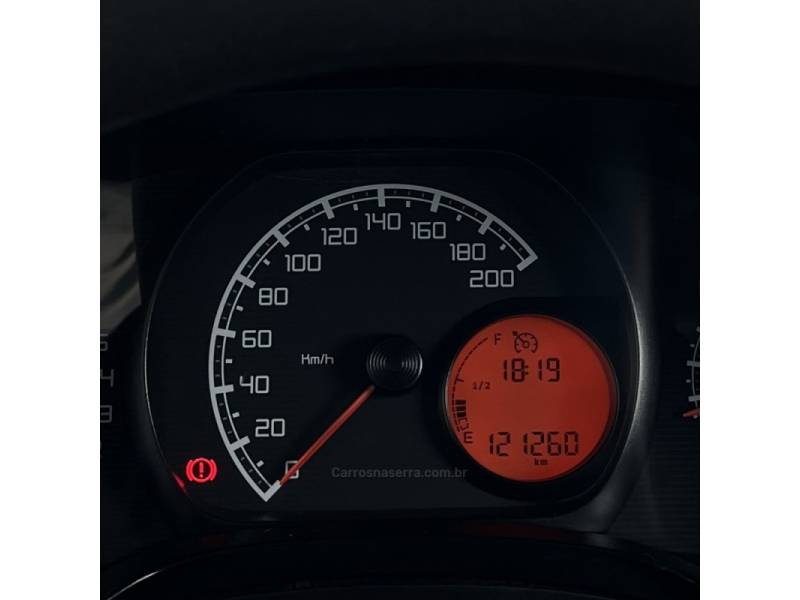 FIAT - STRADA - 2016/2016 - Vermelha - R$ 63.000,00