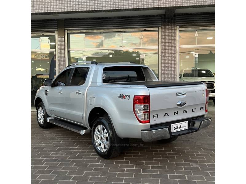 FORD - RANGER - 2017/2017 - Prata - R$ 139.900,00