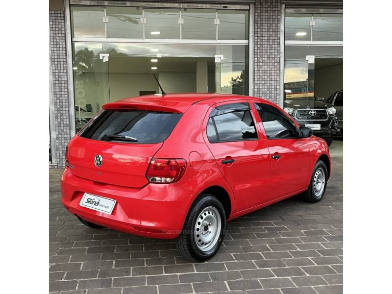 VOLKSWAGEN - GOL - 2016/2016 - Vermelha - Sob Consulta