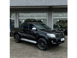 TOYOTA - HILUX - 2015/2015 - Preta - Sob Consulta