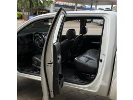 TOYOTA - HILUX - 2013/2013 - Branca - Sob Consulta