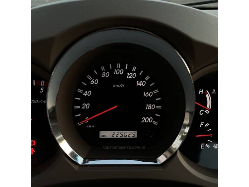 TOYOTA - HILUX SW4 - 2008/2008 - Preta - Sob Consulta