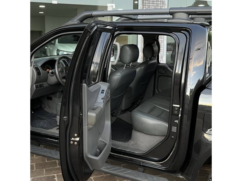 NISSAN - FRONTIER - 2009/2009 - Preta - Sob Consulta