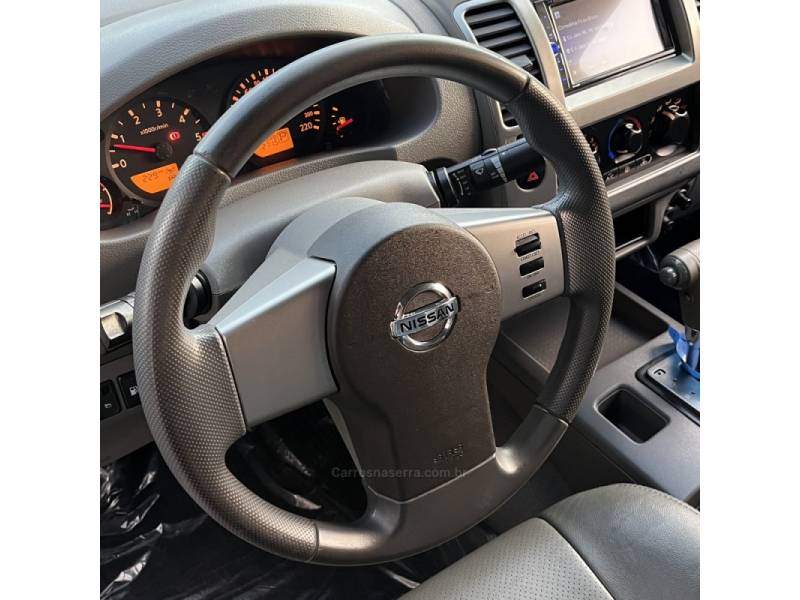 NISSAN - FRONTIER - 2009/2009 - Preta - Sob Consulta
