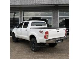 TOYOTA - HILUX - 2013/2013 - Branca - Sob Consulta
