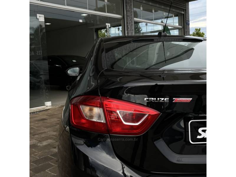 CHEVROLET - CRUZE - 2017/2017 - Preta - R$ 83.000,00