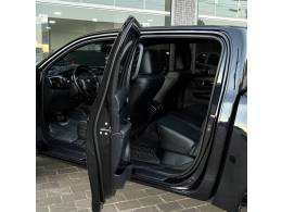 TOYOTA - HILUX - 2020/2020 - Preta - Sob Consulta