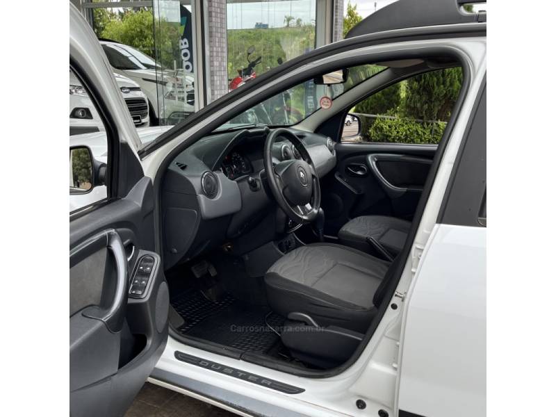 RENAULT - DUSTER - 2014/2014 - Branca - Sob Consulta