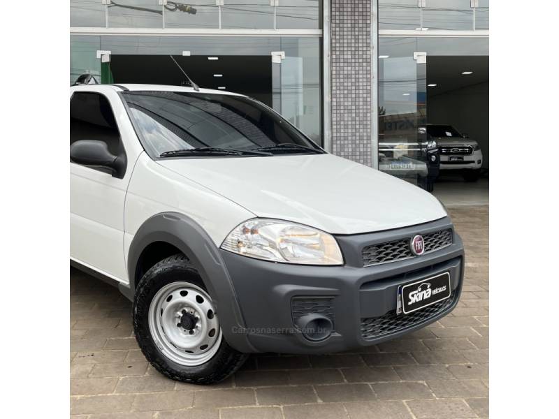 FIAT - STRADA - 2017/2017 - Branca - R$ 63.000,00