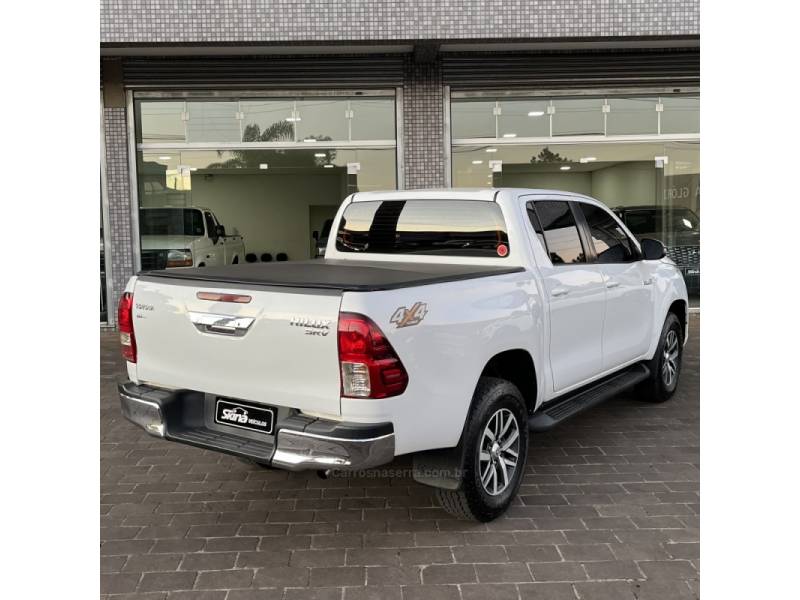 TOYOTA - HILUX - 2018/2018 - Branca - R$ 178.000,00