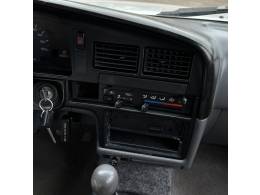 TOYOTA - HILUX - 2005/2005 - Prata - R$ 65.000,00