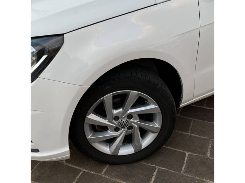 VOLKSWAGEN - VOYAGE - 2021/2021 - Branca - R$ 55.700,00