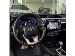 TOYOTA - HILUX - 2018/2018 - Branca - R$ 178.000,00