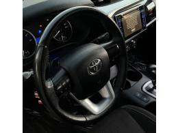 TOYOTA - HILUX - 2019/2019 - Branca - Sob Consulta