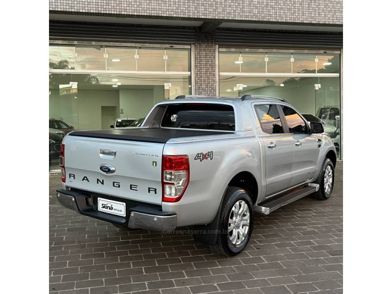 FORD - RANGER - 2017/2017 - Prata - R$ 139.900,00