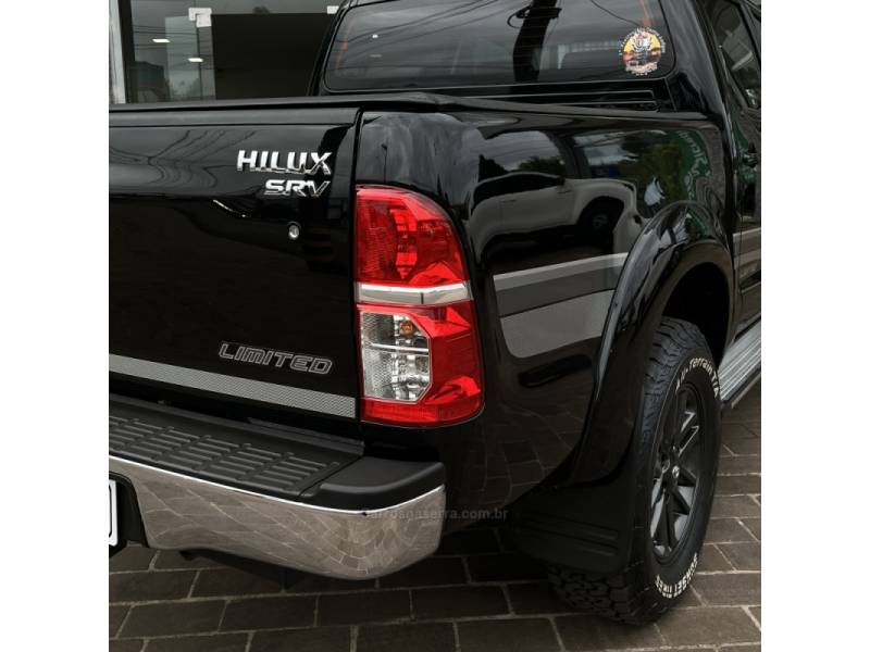TOYOTA - HILUX - 2015/2015 - Preta - Sob Consulta