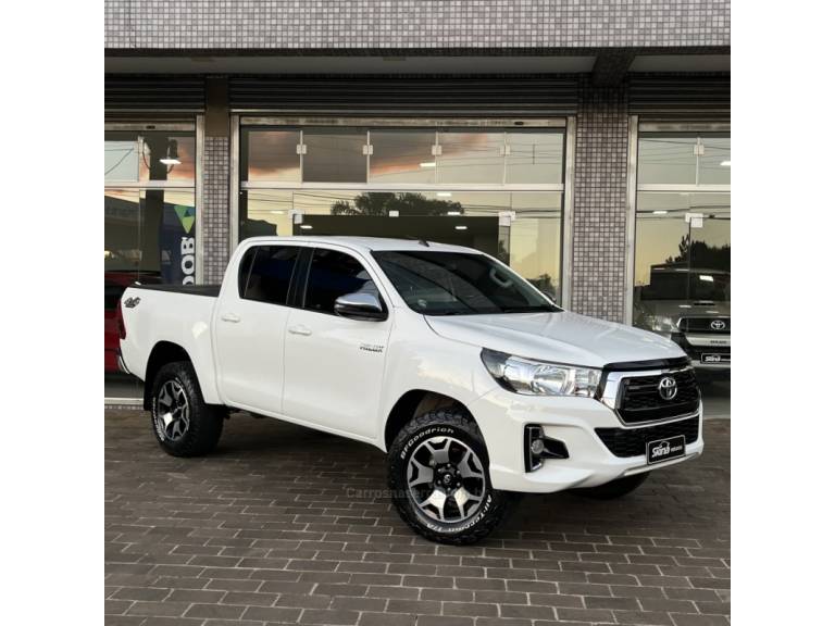 TOYOTA - HILUX - 2019/2019 - Branca - Sob Consulta