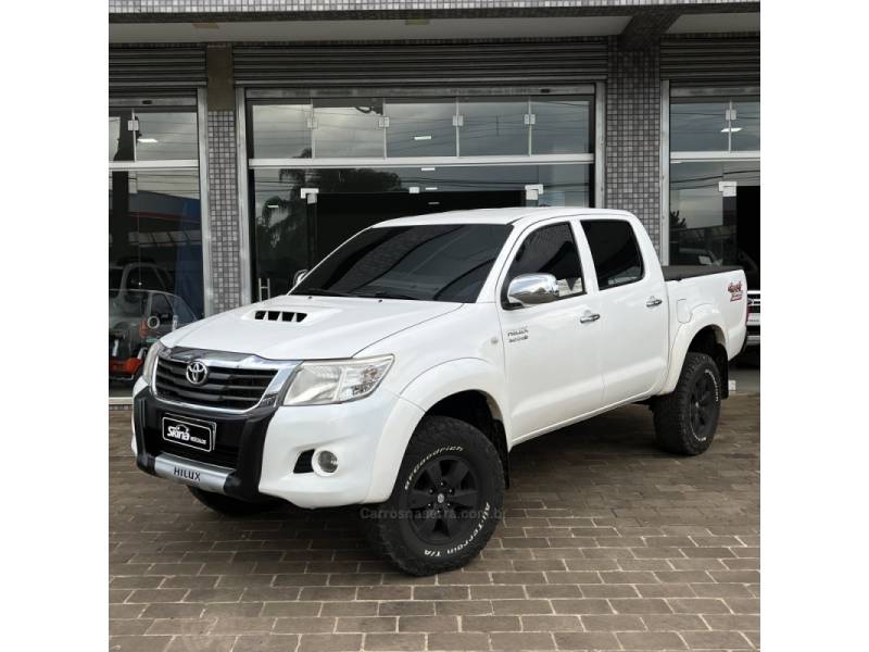 TOYOTA - HILUX - 2013/2013 - Branca - Sob Consulta
