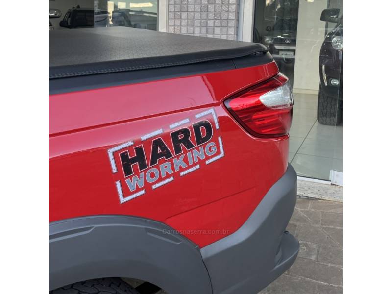 FIAT - STRADA - 2016/2016 - Vermelha - R$ 63.000,00