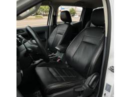 FORD - RANGER - 2018/2018 - Branca - R$ 125.000,00