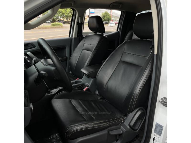 FORD - RANGER - 2018/2018 - Branca - R$ 125.000,00