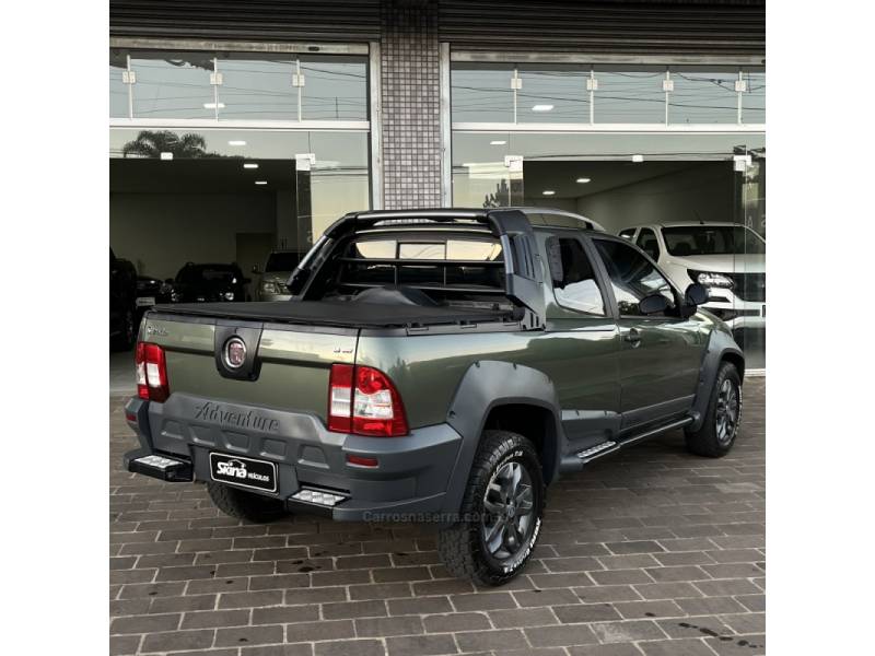 FIAT - STRADA - 2012/2013 - Verde - R$ 57.000,00