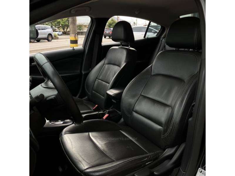 CHEVROLET - CRUZE - 2017/2017 - Preta - R$ 83.000,00