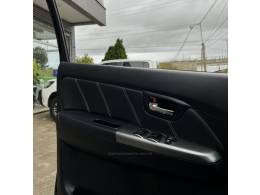 TOYOTA - HILUX - 2015/2015 - Preta - Sob Consulta