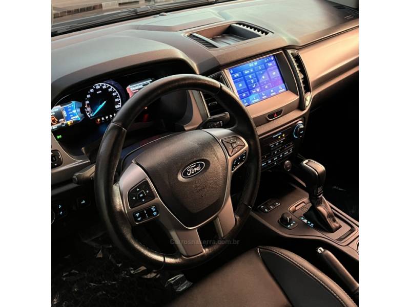FORD - RANGER - 2023/2023 - Preta - Sob Consulta