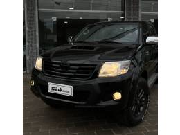 TOYOTA - HILUX - 2015/2015 - Preta - Sob Consulta