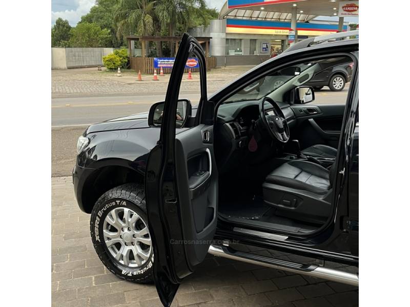 FORD - RANGER - 2017/2017 - Preta - Sob Consulta