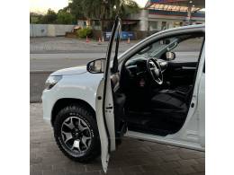 TOYOTA - HILUX - 2019/2019 - Branca - Sob Consulta