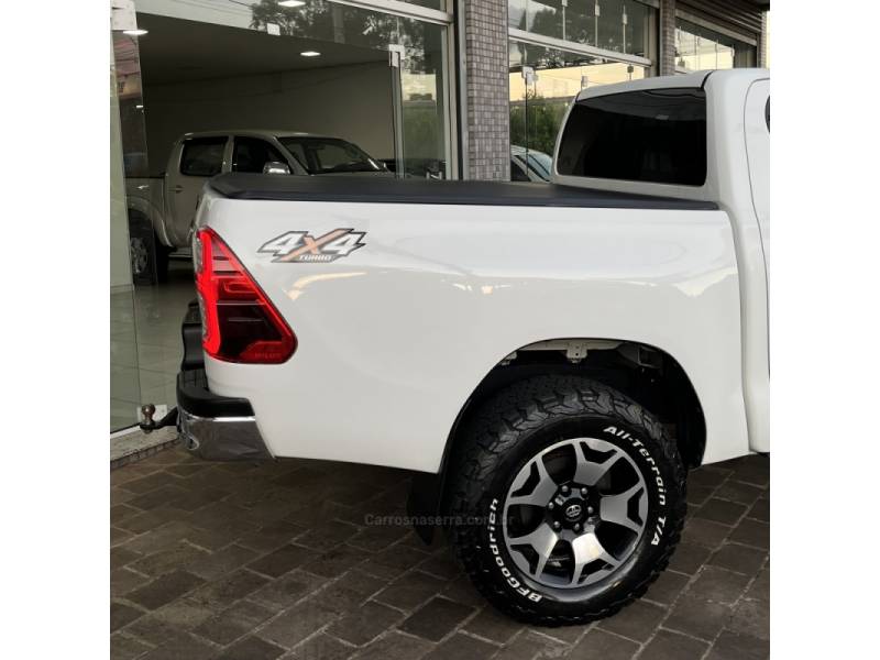 TOYOTA - HILUX - 2019/2019 - Branca - Sob Consulta