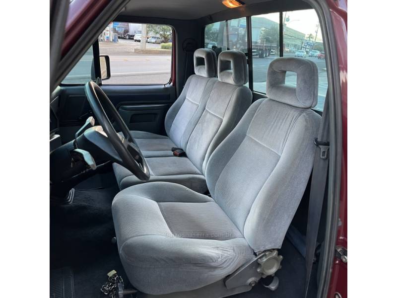 FORD - F-1000 - 1993/1993 - Vinho - Sob Consulta
